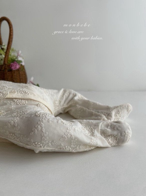 Lace Cozy Suit.(Monbebe)