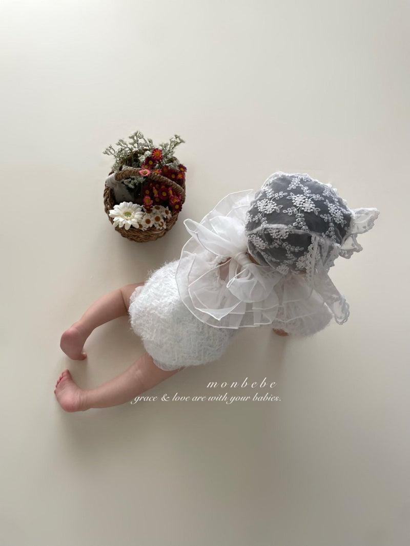 Monbebe Camellia suit