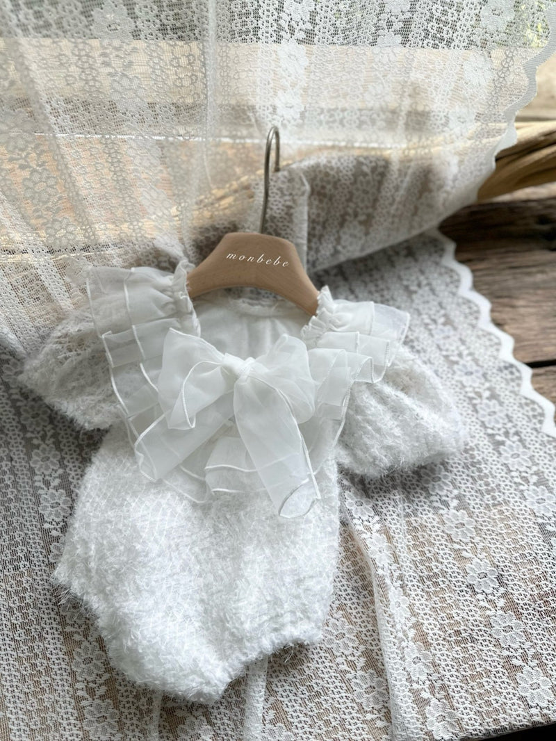 Monbebe Camellia suit