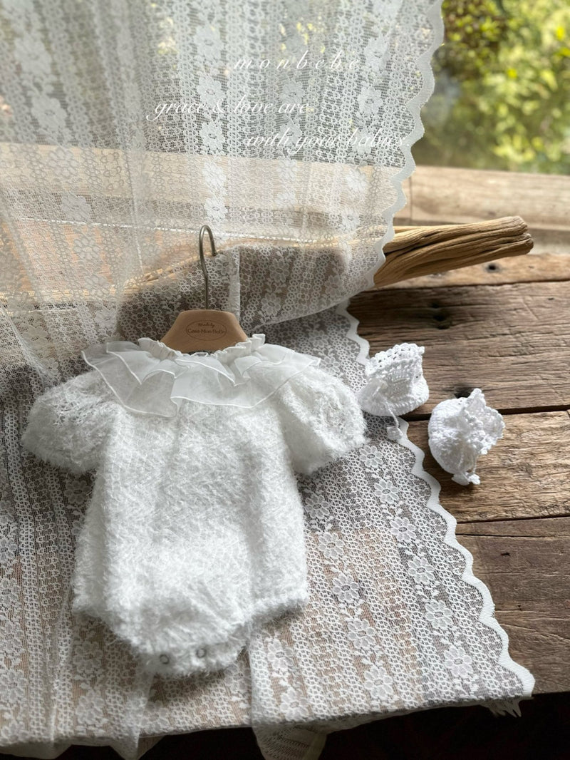 Monbebe Camellia suit