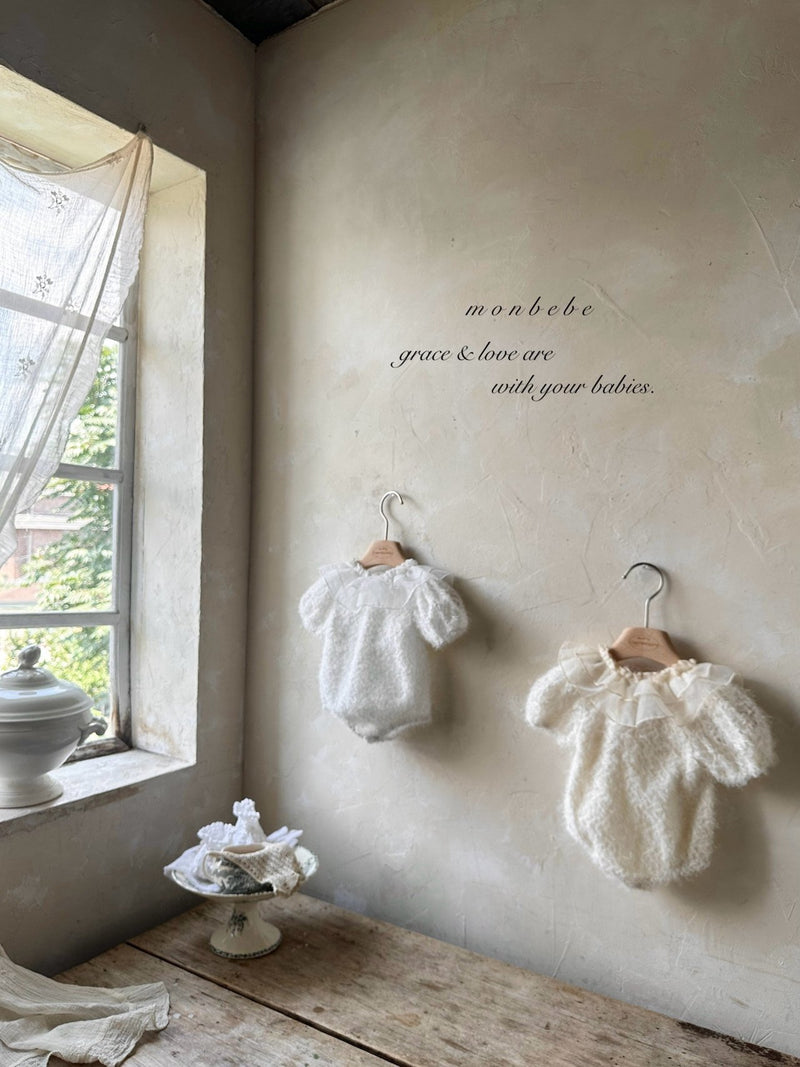 Monbebe Camellia suit