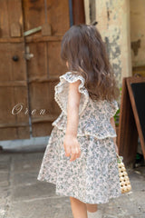 Ebony French Dress

(Khaki Flower)