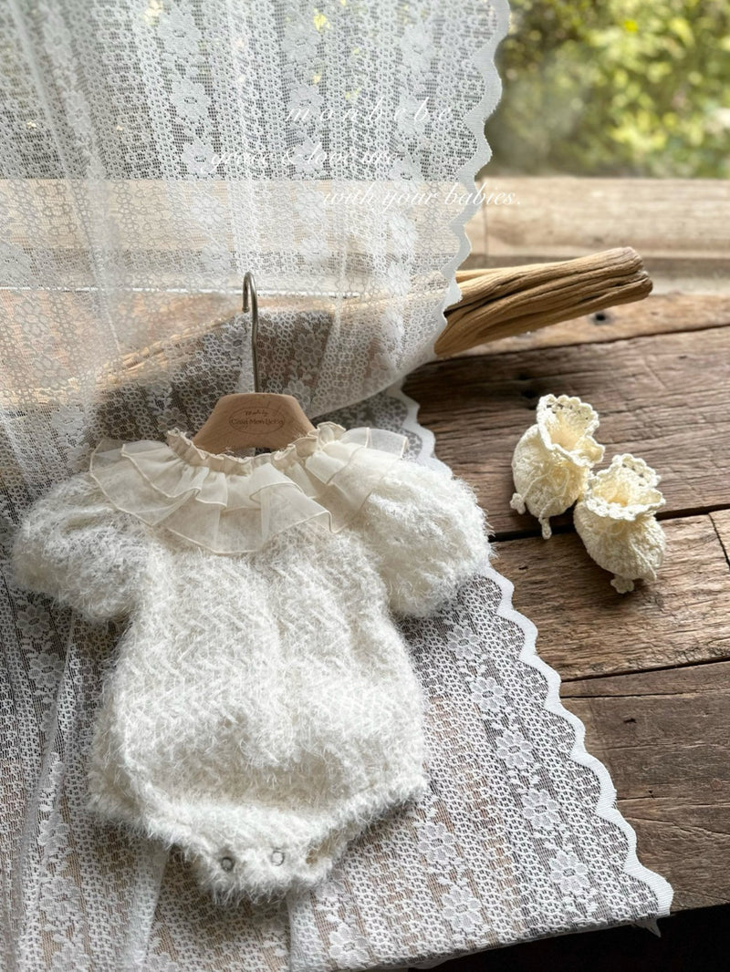 Monbebe Camellia suit