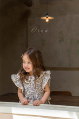 Ebony French Dress

(Khaki Flower)